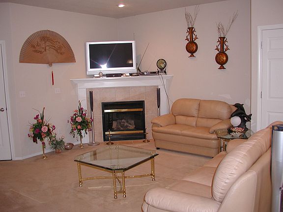2nd image of 4457 SE Chelsea Ln