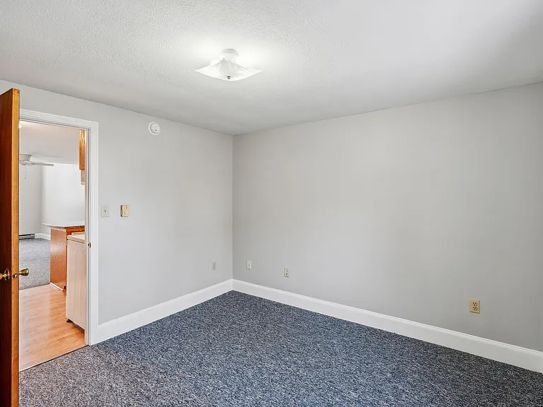 210 Beach St #18 — Photo 11