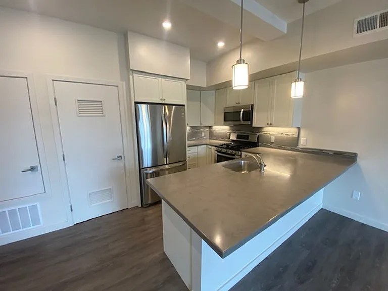 505 Central Ave — Photo 9