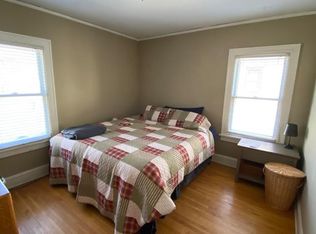 217 Cedar Lake Rd N #1, Minneapolis, MN 55405