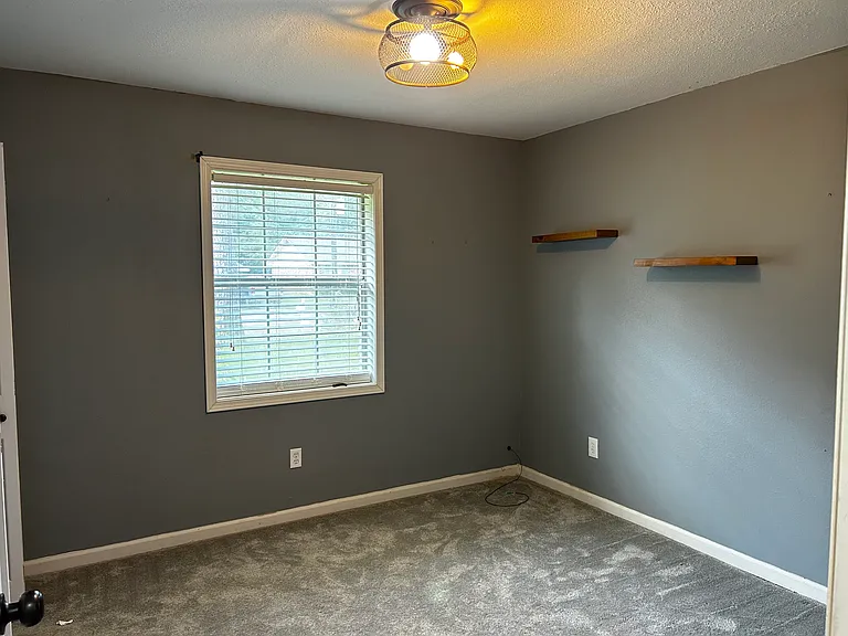 1005 Nichols St — Photo 14