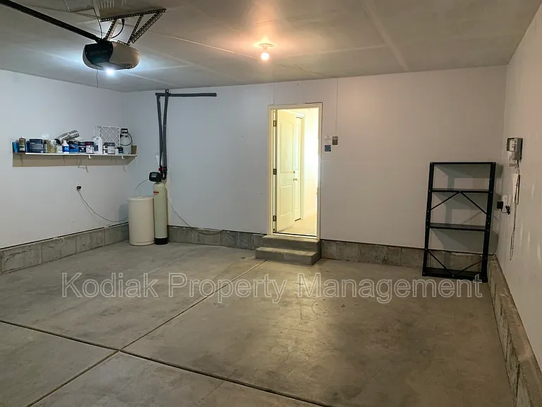 312 N Greenwich Dr — Photo 22