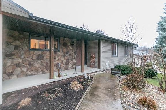 2nd image of 2659 Indian Hill Dr