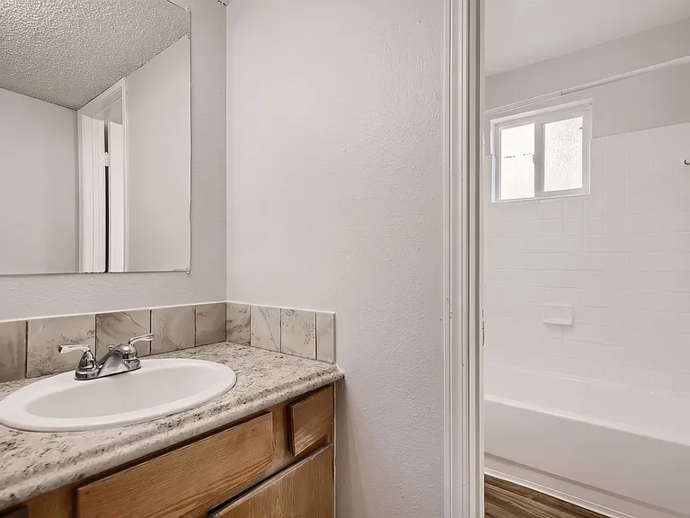 Cherry Tree Apartments — Photo 29