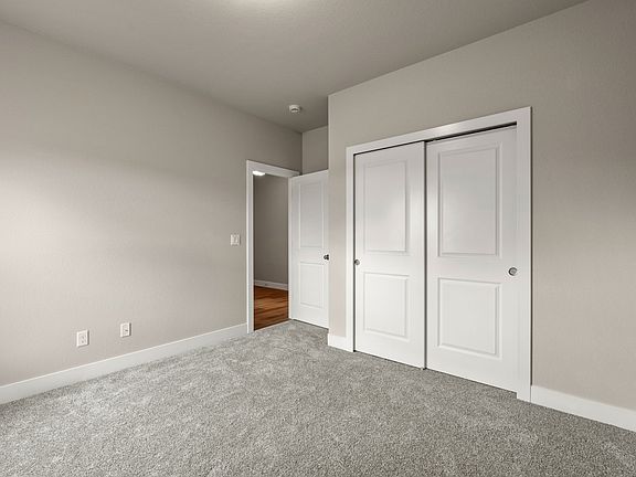 5th image of 16353 Cattle Creek Ct