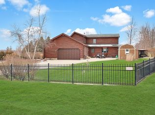 43W951 Fox Hill Ct, St Charles, IL 60175