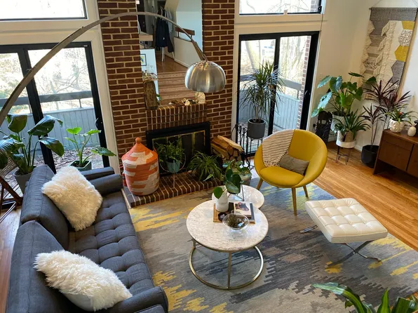 7505 Bradley Blvd, Bethesda, MD 20817