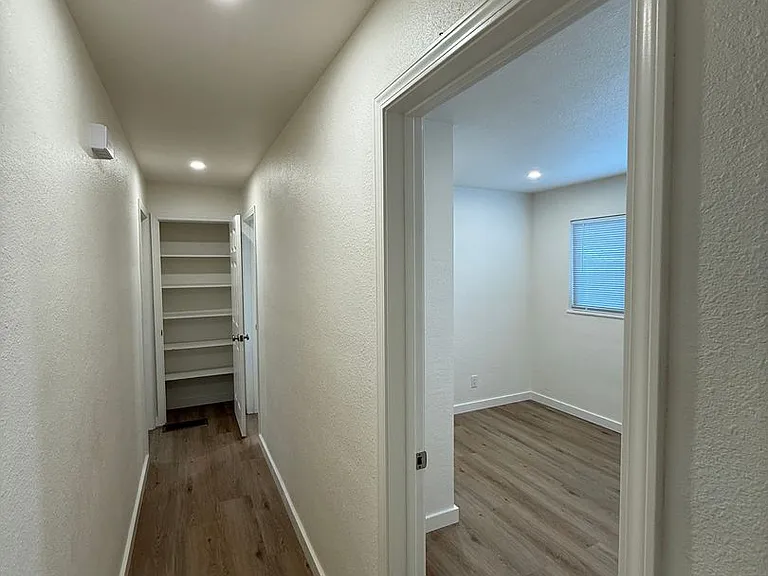 750 Topaz Dr — Photo 12