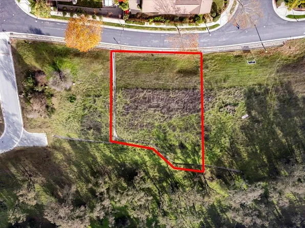 2820 Berwick Ave, Gilroy, CA 95020