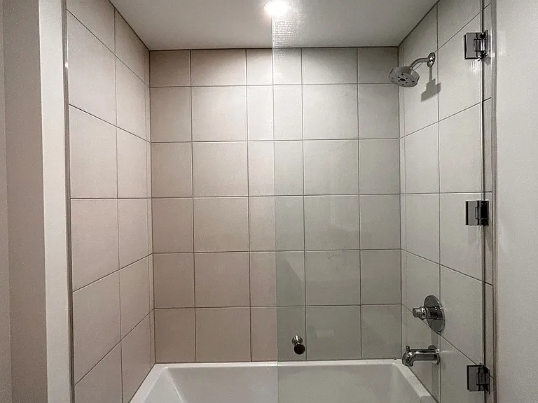 212 King William St #620 — Photo 20