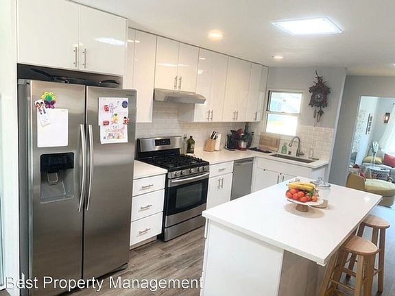 3rd image of 5167 Silver Reef Dr