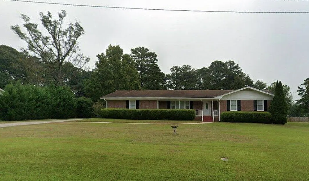 3 bed, 1500 sqft, $1,750 — Photo 1