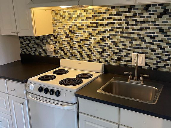 3rd image of 650 E Palm Canyon Dr #23