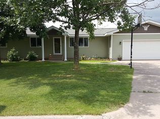 931 Turner Rd, Kingsford, MI 49802