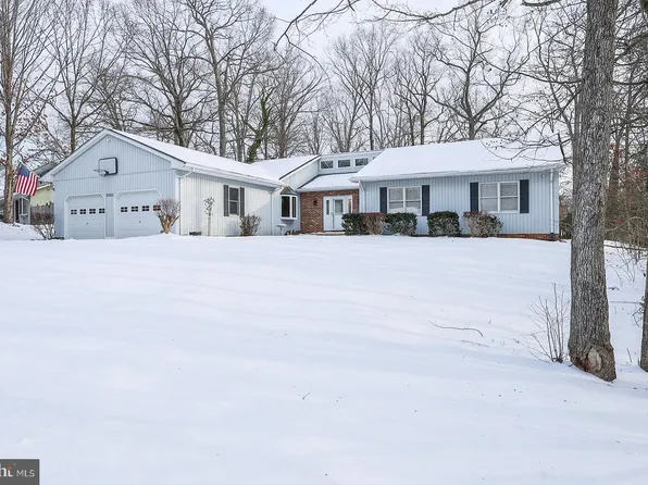 22916 Gunston Dr, Lexington Park, MD 20653