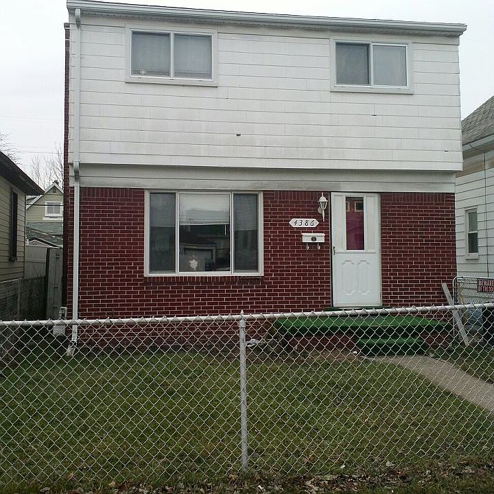 1st image of 4386 8th St