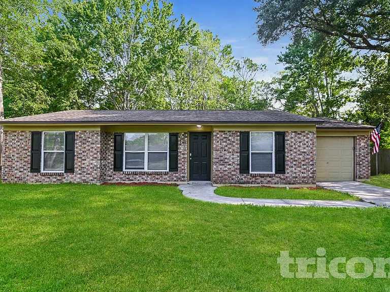 1641 Rhonda Dr — Photo 1