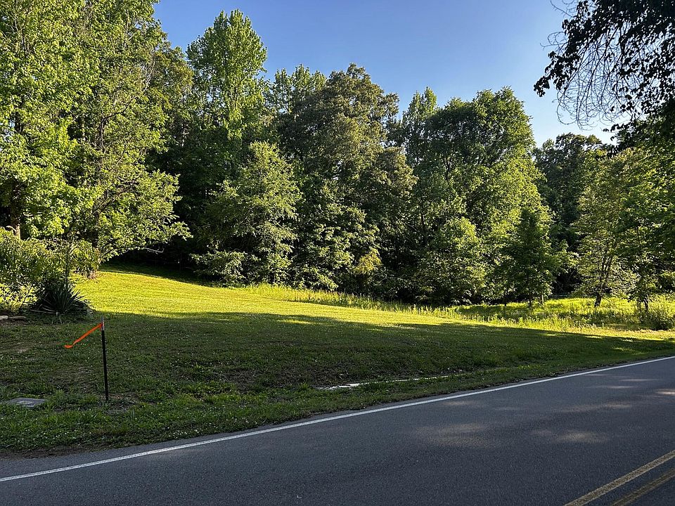 1st image of 10 Pleasant Hill Rd