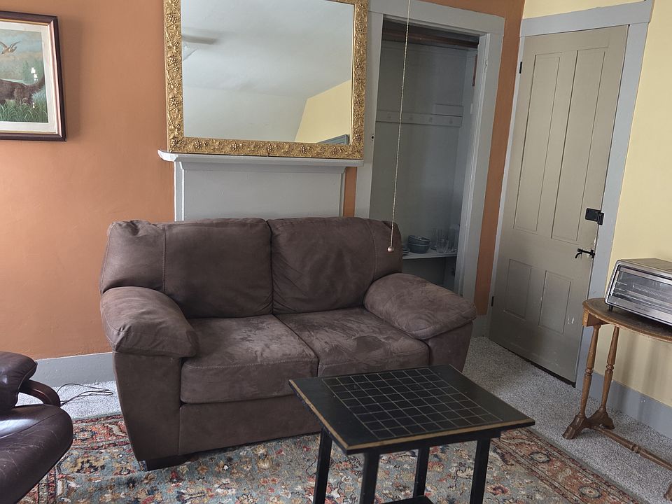 1st image of 17 Union St