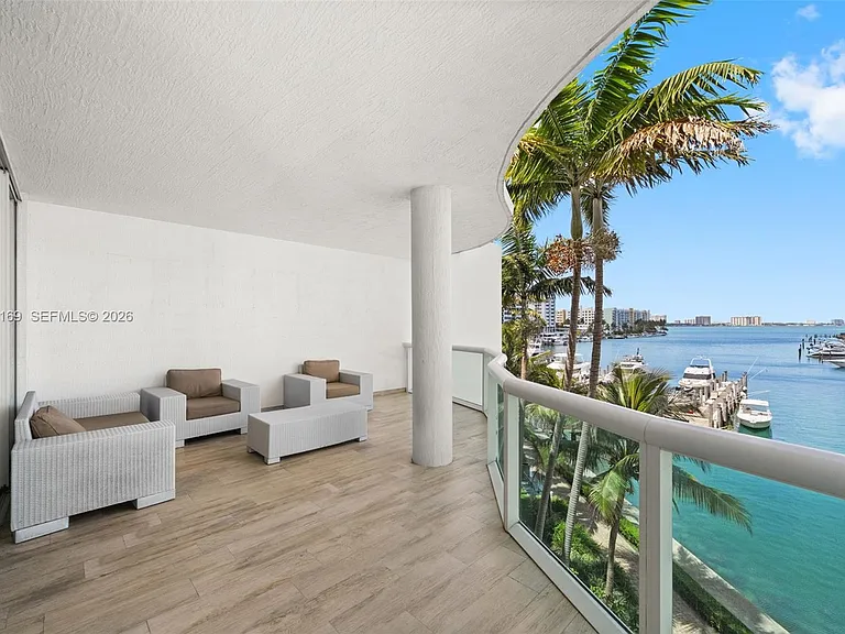 7918 Harbor Island Dr #311 — Photo 11