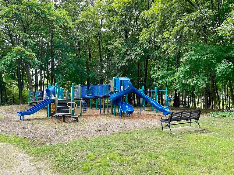 23 Concord Way — Photo 28