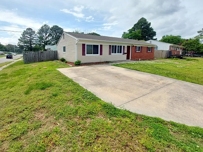 329 Bernice Pl — Photo 24