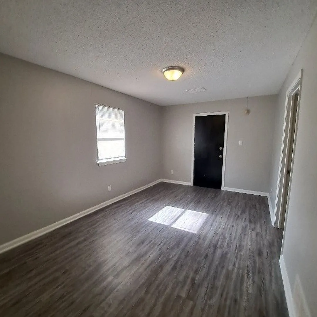 Building Photo - 2717 Carnes Ave
