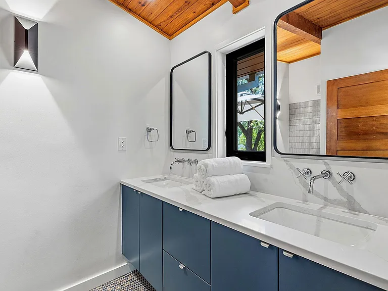 407 Almarion Dr — Photo 23