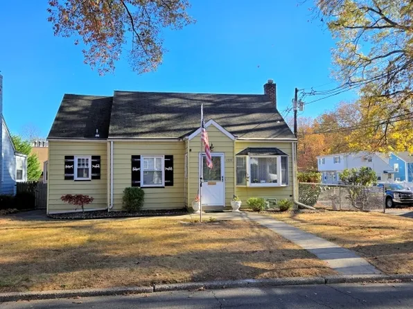 1537 Lambert St, Rahway City, NJ 07065
