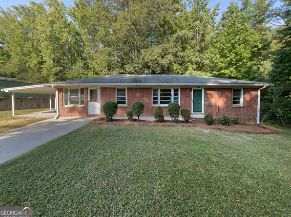 6899 Florence Dr, Lithia Springs, GA 30122