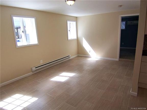 2nd image of 229 11th St APT C