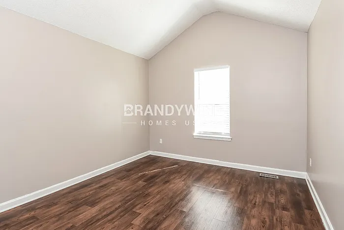 2579 Charleston Ter — Photo 5