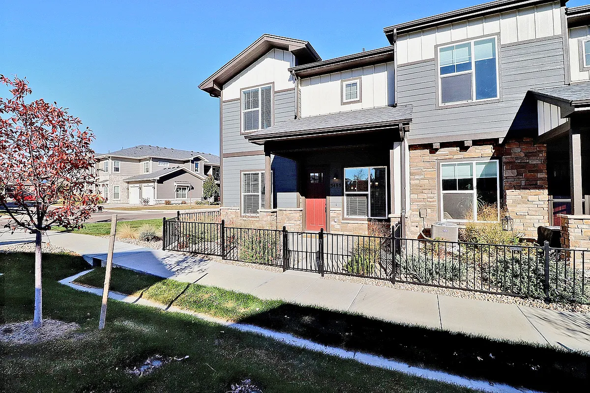 Building Photo - 3495 Grayling Dr