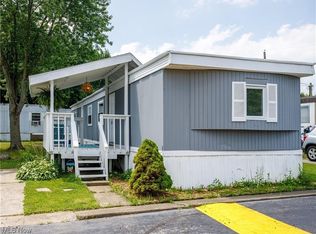 14740 Oak Grove Dr #18, Doylestown, OH 44230