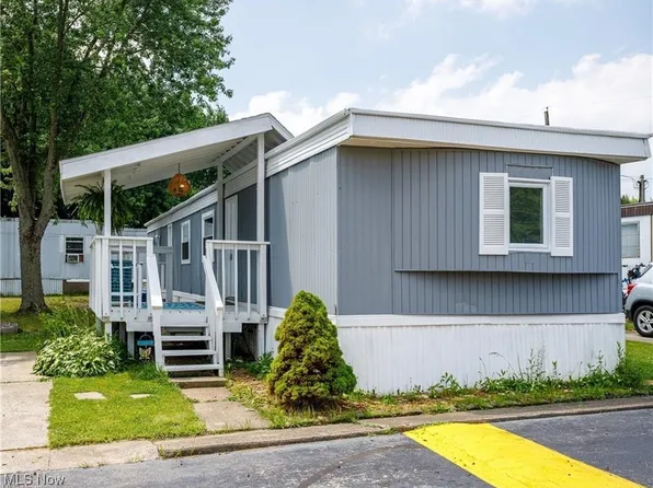 14740 Oak Grove Dr #18, Doylestown, OH 44230