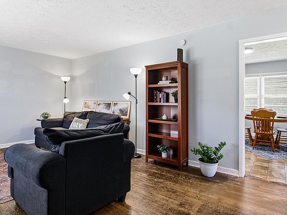 4th image of 6230 Pleasant Ridge Rd