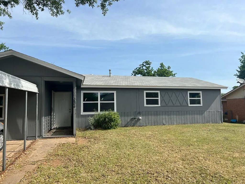 Building Photo - 2808 Park View Dr
