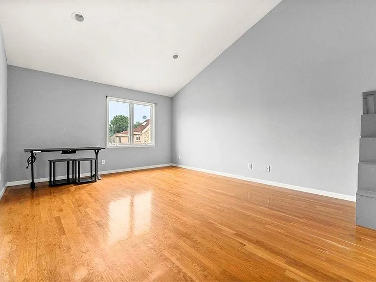 2 Hops Commons Ct — Photo 22