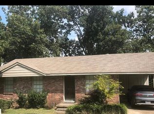 68 White Oak Ln ,, Little Rock, AR 72227