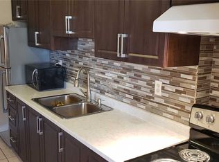 4060 Lawrence Ave E #524, Toronto, ON M1E4V4