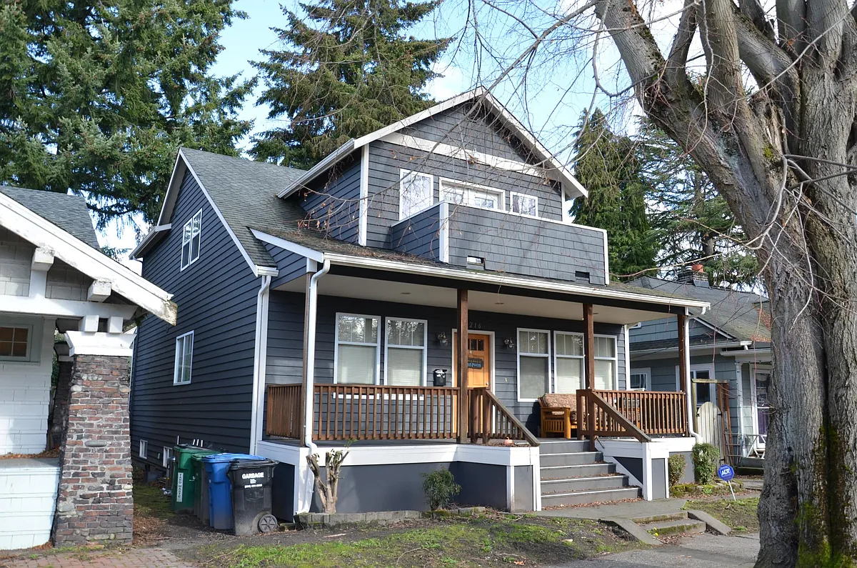 Building Photo - 1216 NE Ravenna Blvd