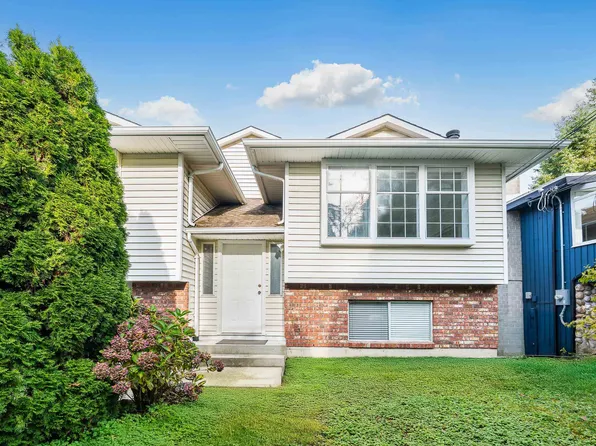 3868 Mount Seymour Pkwy, North Vancouver, BC V7G 1C4