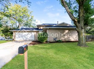 953 Surrey Ct, Joliet, IL 60431