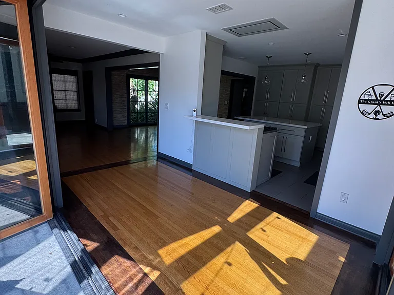 222 Saint Joseph Ave — Photo 4