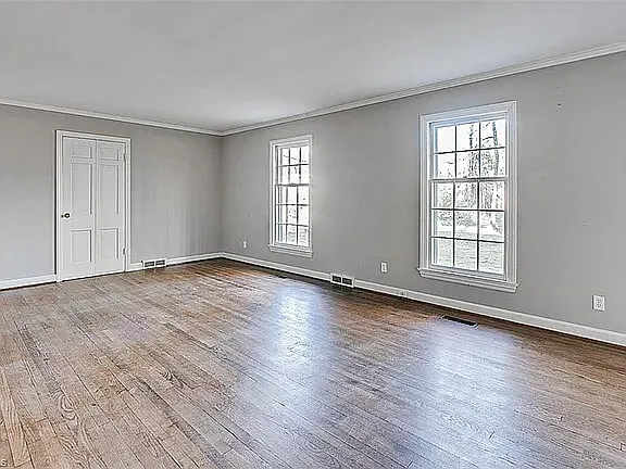 1402 Roanoke Dr — Photo 27