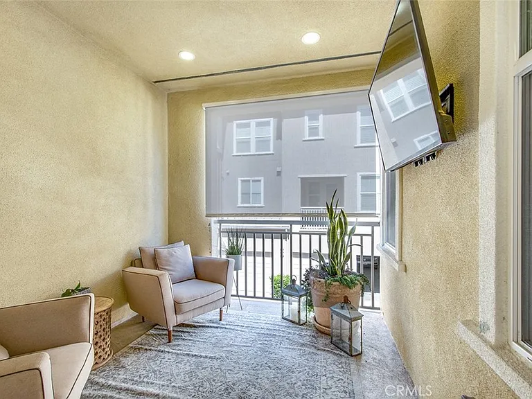 10 Brownstone Way — Photo 16