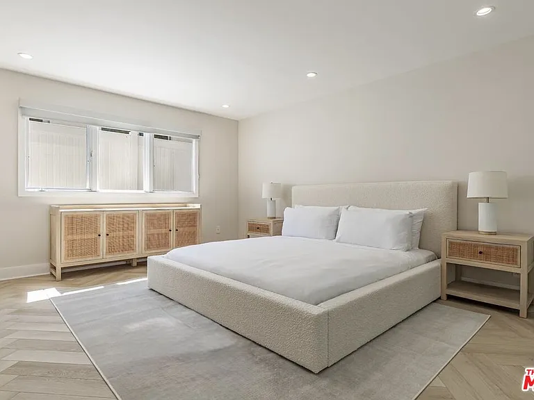 502 Evelyn Pl — Photo 22