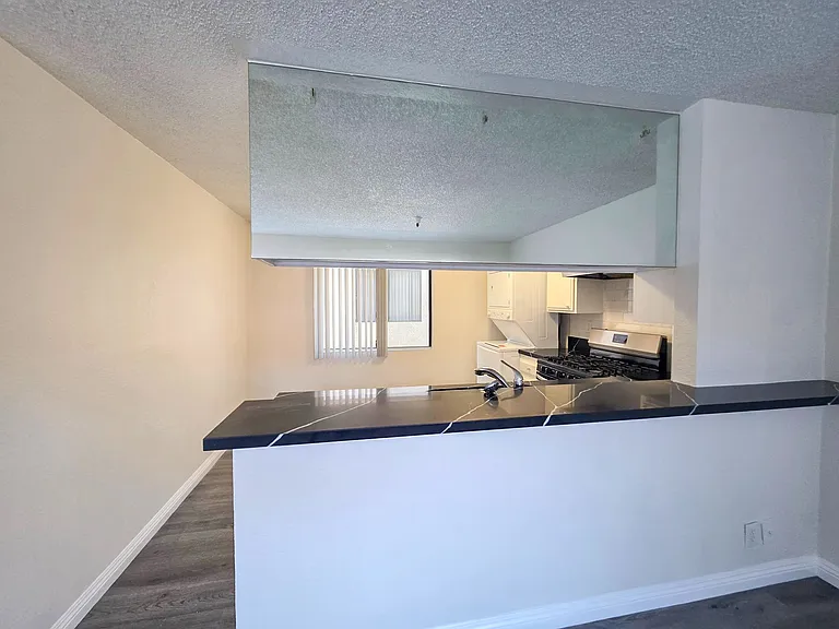 11431 Cedar Avenue — Photo 8