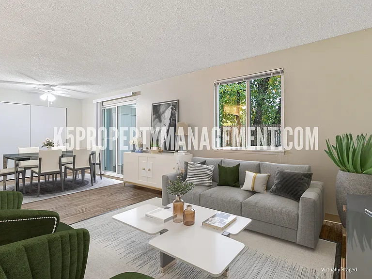 19765 SW 65th Ave — Photo 1