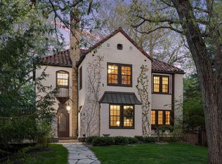 14 Benhill Rd, Saint Paul, MN 55105